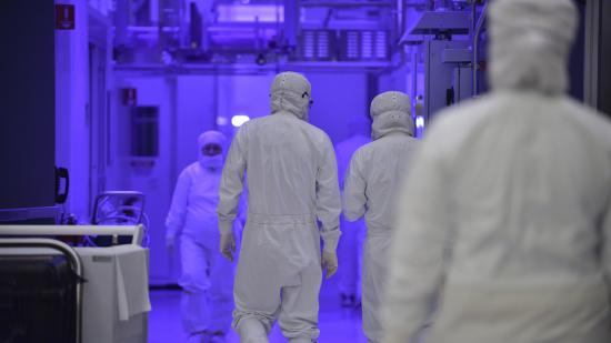 Intel manufacturing