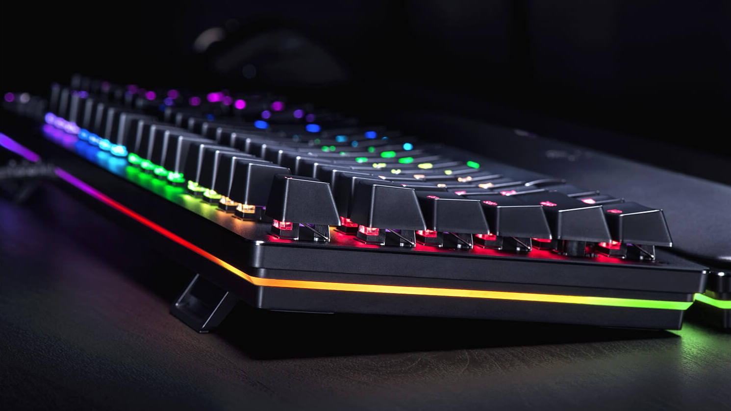 Razer Huntsman Elite review: a good gaming keyboard that could've been  great | FintechZoom