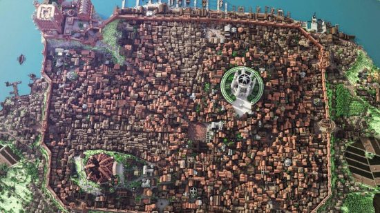 Minecraft Cities - King's Landning, met het torenhoge kasteel in het midden en de kust buiten de stadsmuren.