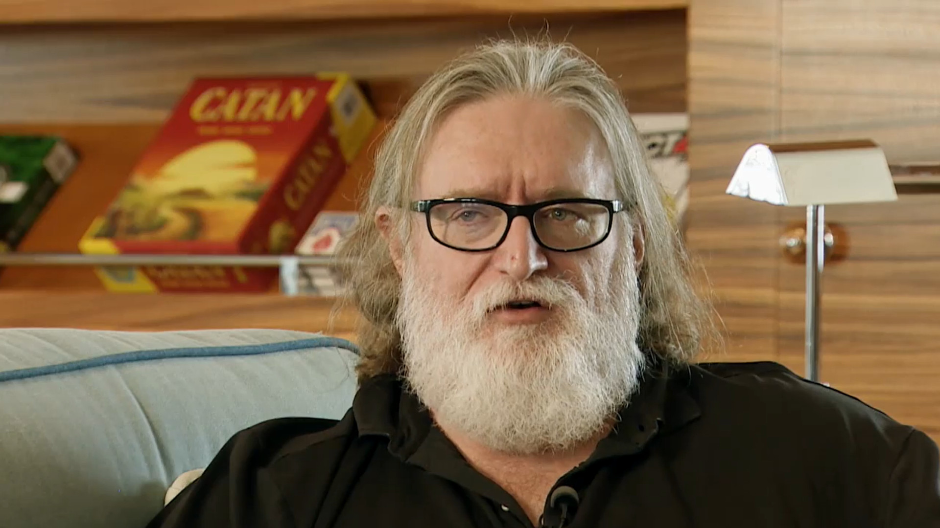 Gabe Newell wants to move beyond “meat peripherals” and give your