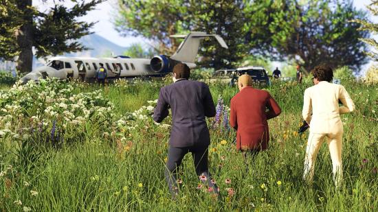 Three GTA Online players approach a plane