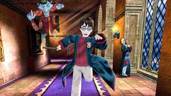 Harry Potter runs through Hogwarts