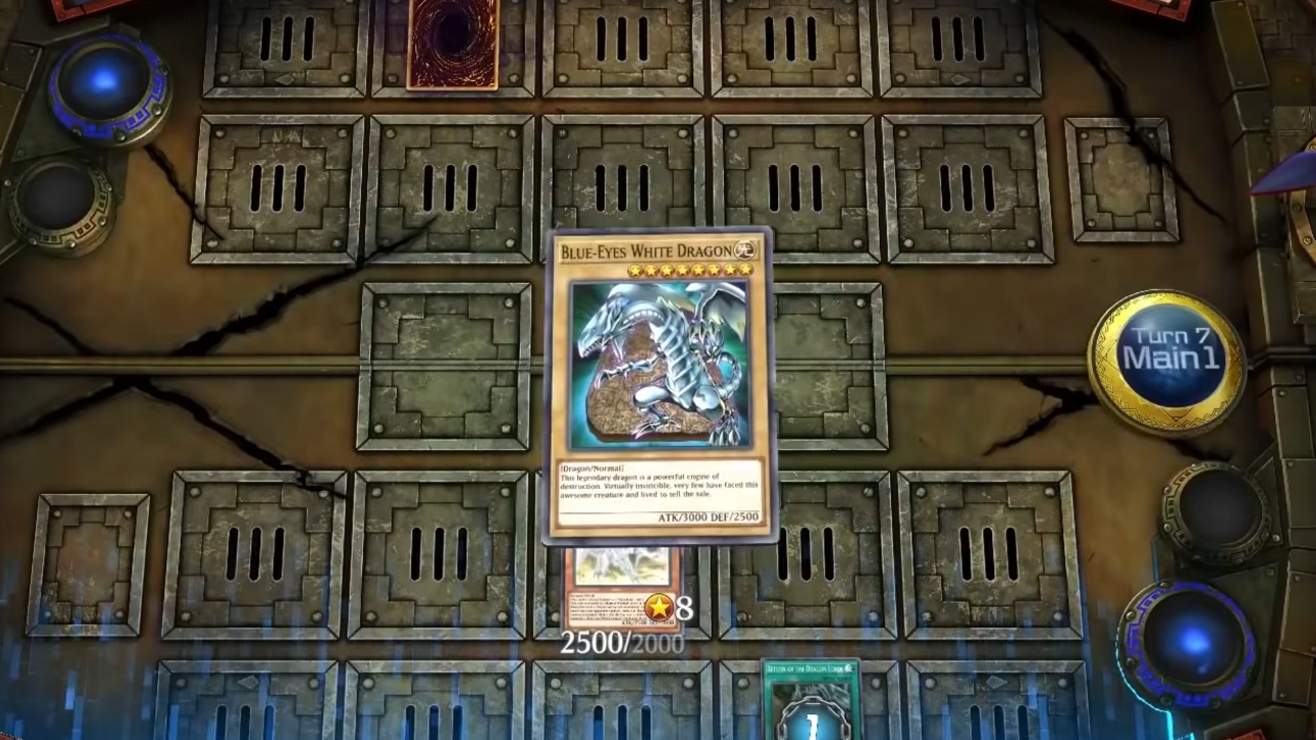 Blue Eyes White Dragon Card je umiestnená na bojisku v Jugiohovom duele