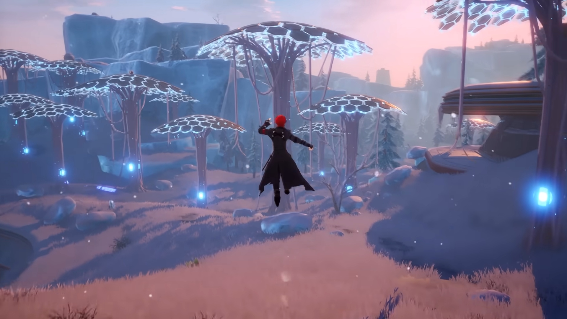 Migliori giochi per PC gratuiti: Tower of Fantasy. L'immagine mostra un uomo in un cappotto nero che salta in aria con alcuni funghi davanti a sé