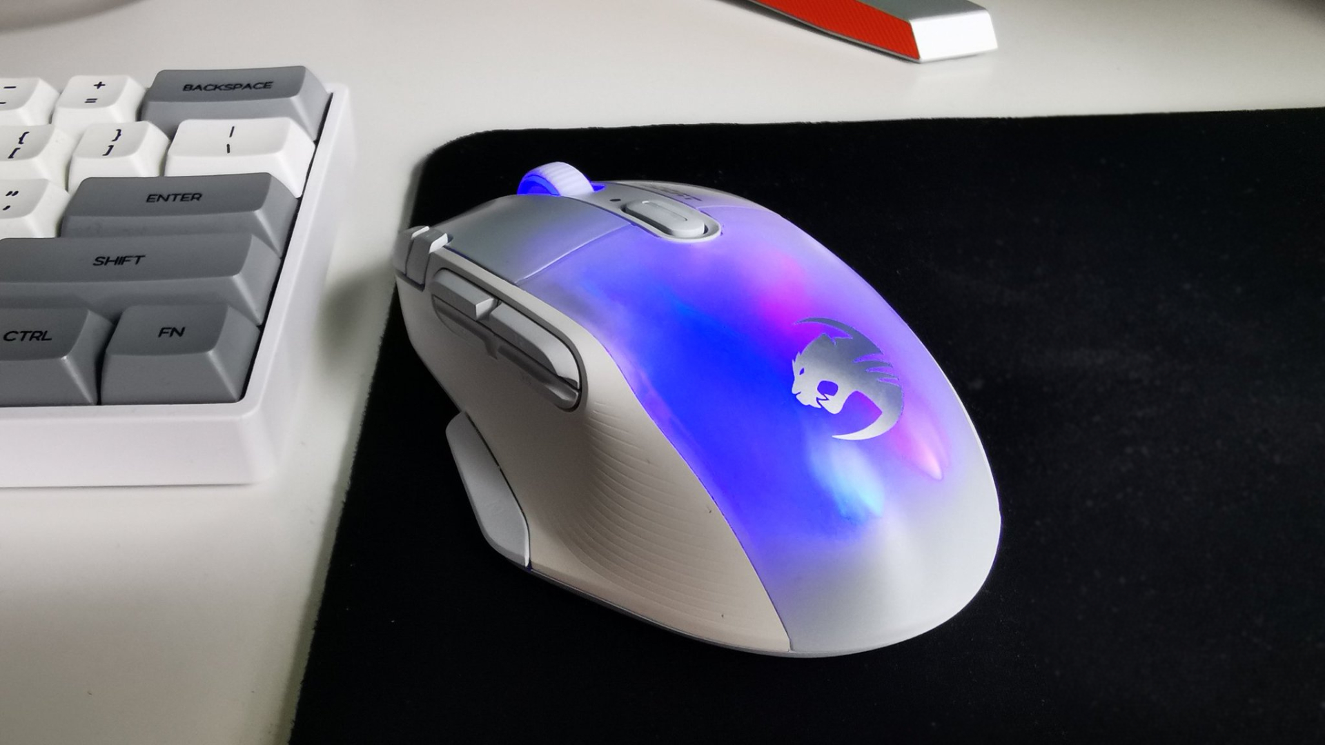 Roccat Kone XP Air Review - A fantastic wireless mouse with awesome  features. 