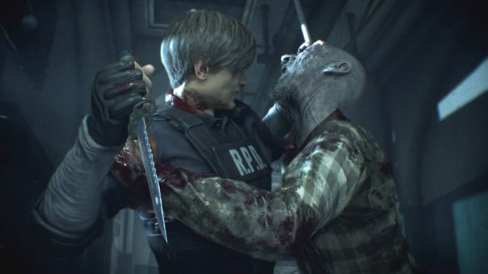 Beste Zombie -spill: En zombie er i ferd med å bite Leon Kennedy, men Leon har en kniv klar til å motvirke dette angrepet ved å knivstikke zombien i hodet