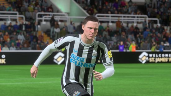 Best FIFA 23 cheap players: Elliott Anderson playing for Newcastle United