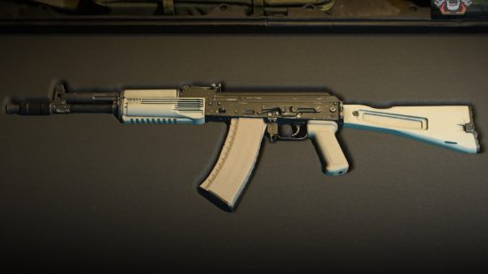 The best assault rifles in Modern Warfare 2: a Kastov 545 assault rifle sits in a cushioned gun case