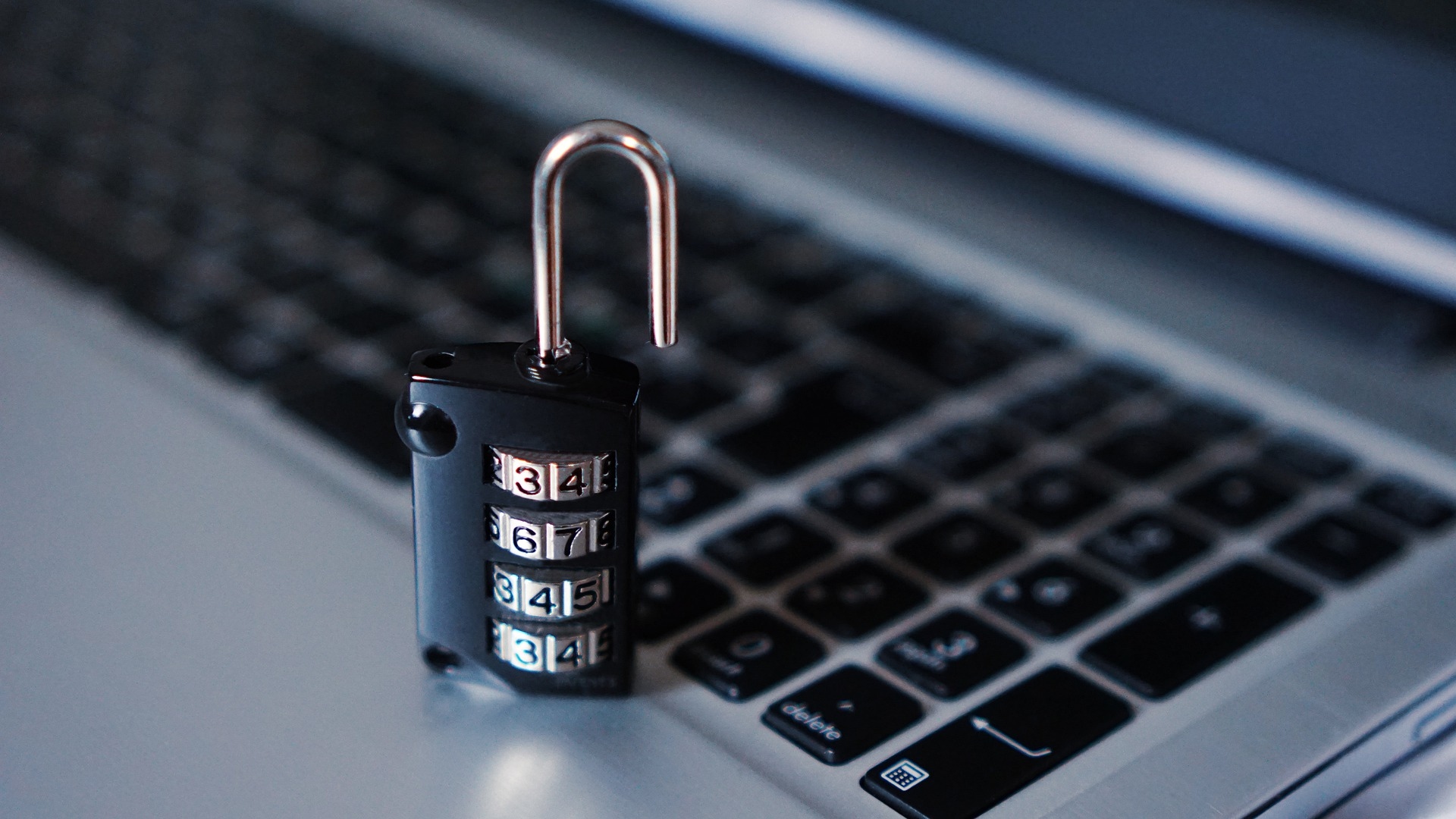 Cyber Security Awareness Month: which VPN and antivirus to get