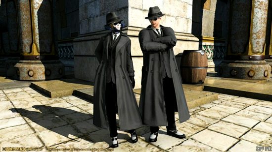FFXIV 6.25 - Pakaian Mata -Mata Baru: Dua karakter masing -masing mengenakan setelan & dasi hitam penuh, mantel hitam panjang, dan Trilby hitam
