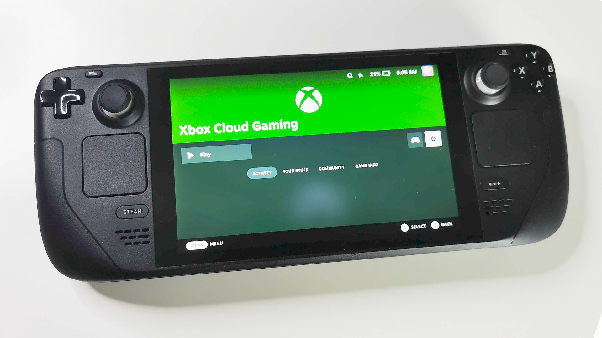 Steam Deck dengan Xbox Game Pass Cloud Gaming Shortcut di layar
