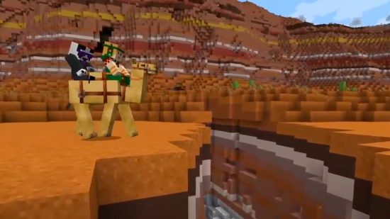 Unta Minecraft mendekati jurang Badlands