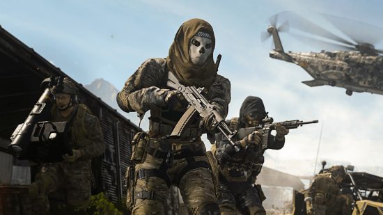 Modern Warfare 2 Raids explained: a group of masked soldiers, armed with assault rifles patrol the street