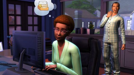 Trucos de Sims 5: un Sim sentado frente a una computadora estudiando hasta altas horas de la noche para mejorar sus habilidades, mientras la persona con la que vive está detrás de ellos en pijama
