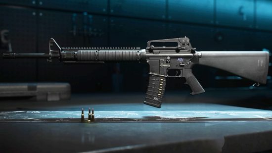 Best Warzone 2 M16 loadout: side view of the assault rifle in Gunsmith with no attachments
