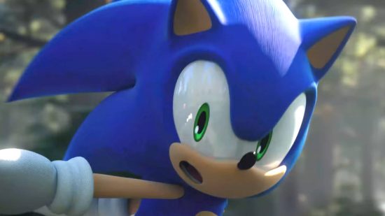 Sonic Frontiers map islands: a close up of Sonic, a blue hedgehog with green eyes. He looks surprised as he looks at an off-screen enemy.