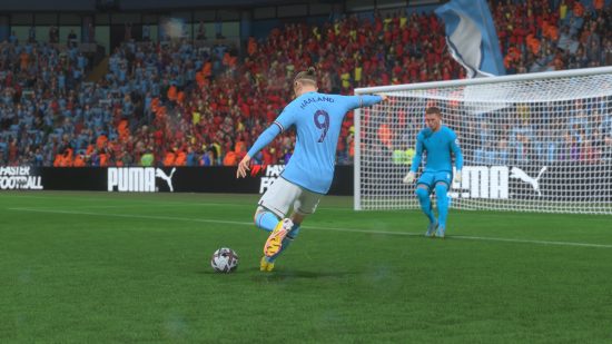 FIFA 23 TOTY: Erling Haaland marca un gol en FIFA 23.