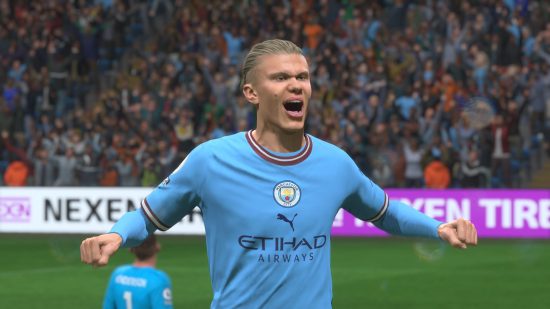 FIFA 23 Toty: voetballer, Erling Haaland, viert na het scoren van een doelpunt