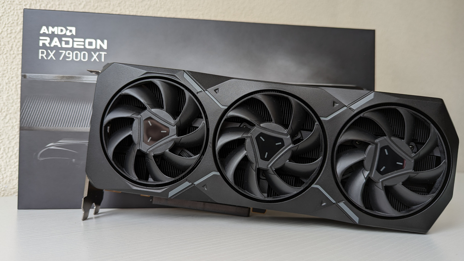 AMD Radeon RX 7900 XT review: a good GPU with an awkward price