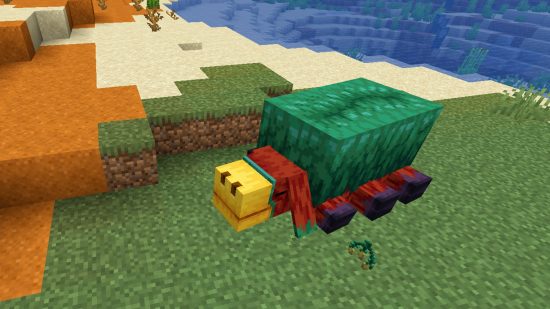 Minecraft Mobs: Sniffer Minecraft nằm trên mặt đất, đã phục hồi một hạt đuốc
