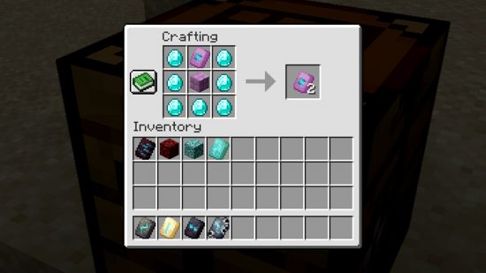 Minecraft smithing template duplicate recipe in a Minecraft crafting table