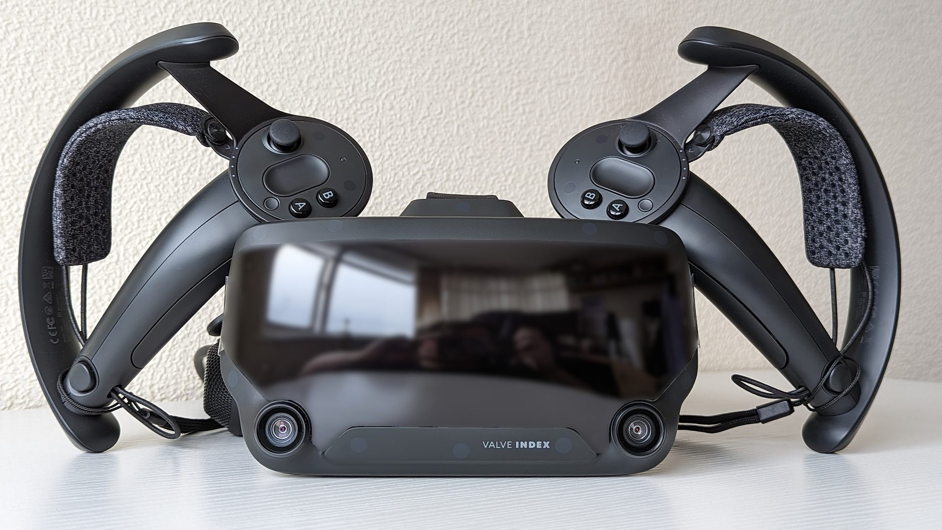 Headset VR Terbaik: Indeks Katup pada Permukaan Putih