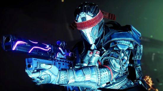 Destiny 2 Lightfall loadouts - a Guardian wearing a blindfold holds a glowing rifle