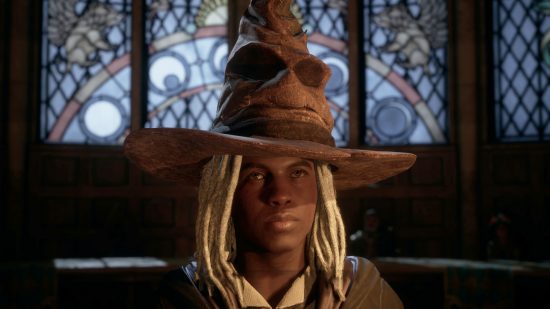 Hogwarts LEgacy Houses: A student wearing the sorting hat