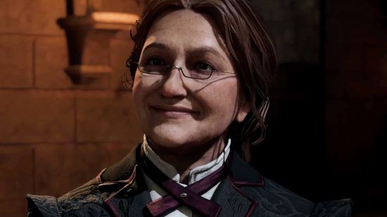 Hogwarts Legacy Player räknar med Steam - Professor Weasley, en medelålders dam med glasögon, ger ett uppmuntrande leende