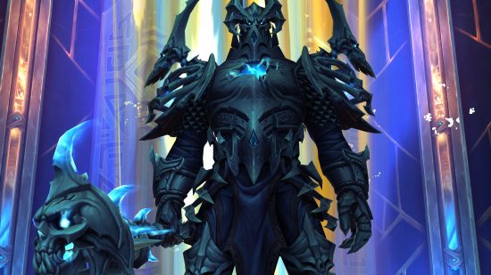 Shadowlandsのすごいドラゴンフライトの販売：巨大なハンマーを持っているスパイクされた鎧の巨大な神話の戦士