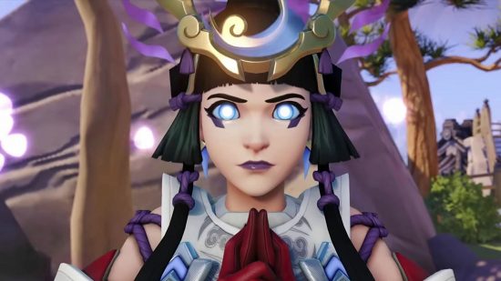 Overwatch 2 season 4 release date: The alternate Amaterasu Kiriko mythic skin, presented in purple rather than gold, featuring an ornate headdress and ceremonial robe.
