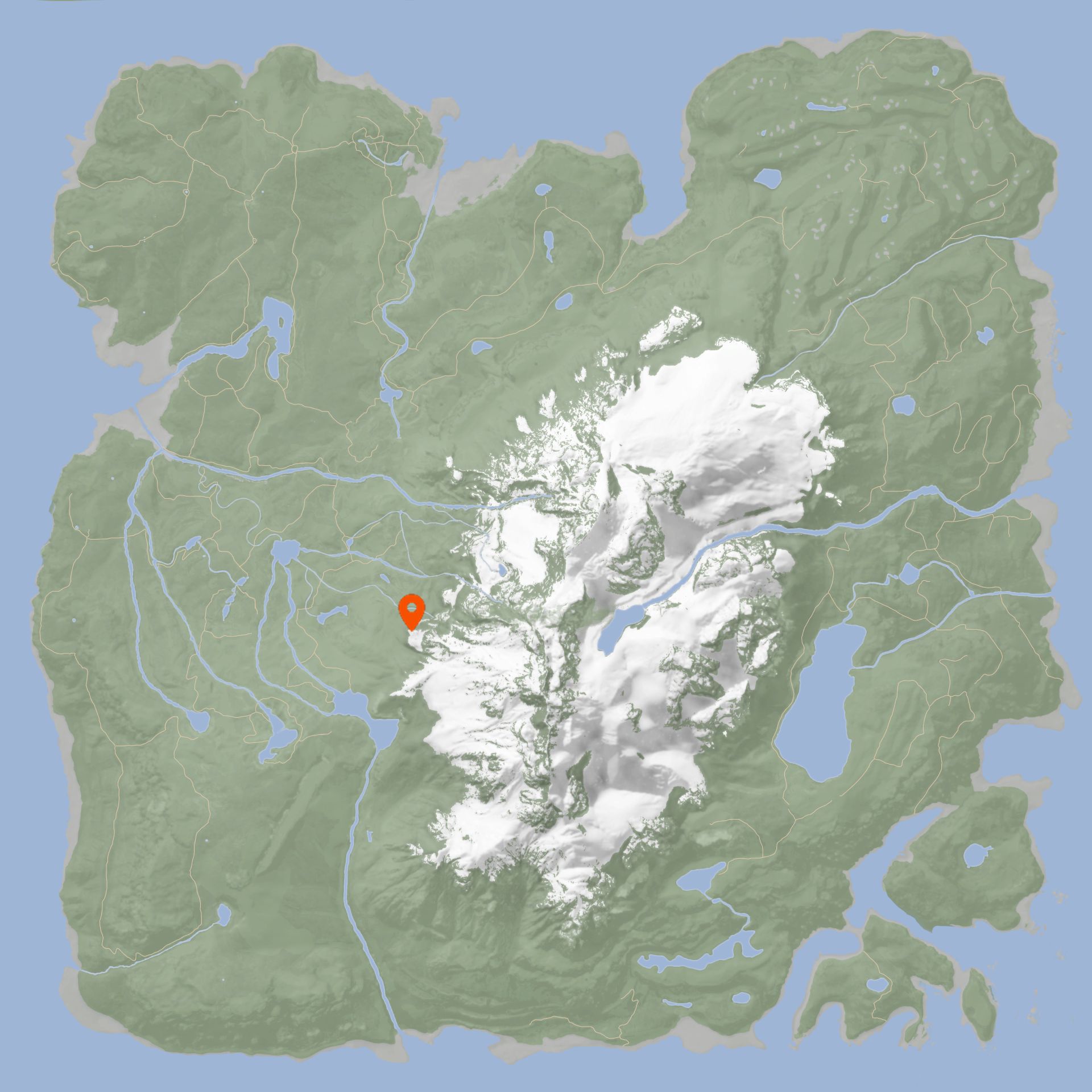 Cómo obtener el ala delta en Sons of the Forest: el mapa completo del bosque titular, con un pin naranja en el lado occidental de la montaña en el centro que apunta a la ubicación del ala delta.