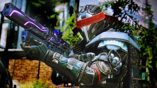Destiny 2 XIM, Cronus Откриване може да дойде да спре AIM Assist Assure: Guardian се подготвя да се бие в битка