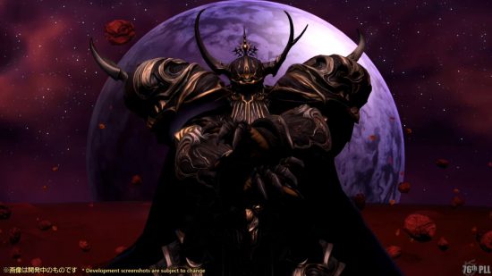 FFXIV 6.4 Live Letter 77: una figura gigante con una pesada armadura negra y dorada, con los brazos cruzados, frente a un planeta púrpura gigante