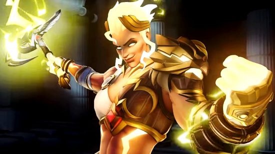 Notas del parche de Overwatch 2: Junker Queen en su piel de Zeus, con cabello dorado brillante y relámpagos crepitantes de su hacha