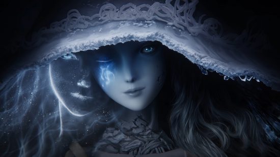 Экрайный скриншот Элдена показывает призрачное женственное лицо под капюшоном