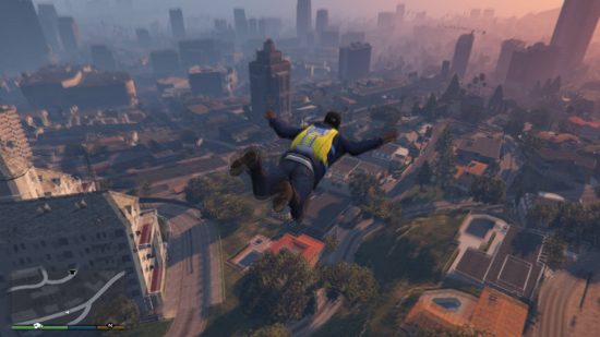 GTA 5 mods - a man freefalling with a parachute above Los Santos.