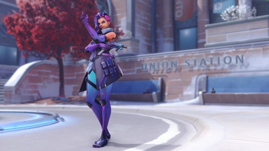 Overwatch 2 characters: a woman dressed in purple tactical gear, sporting an undercut hairstyle.
