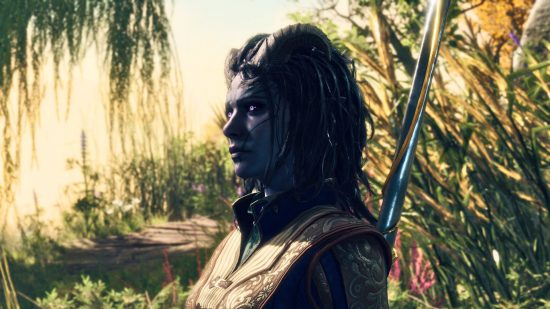 Baldur's Gate 3 lore: A tiefling stands by trees with their purple eyes looking in the distance