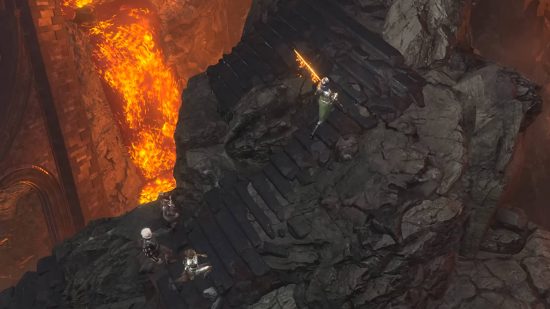 Группа из четырех человек поднимается по крутой лестнице, а лава стекает со скал в сторону.  Лидер держит пылающее копье, которое, вероятно, является одним из самых редких и, следовательно, лучших видов оружия Baldur’s Gate 3.