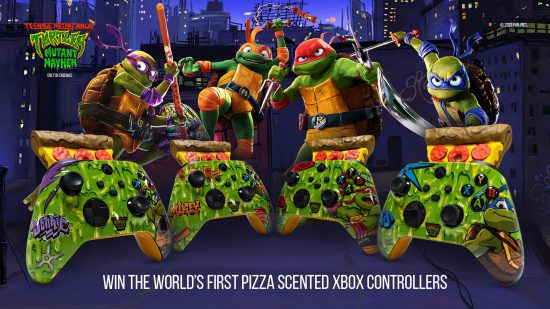 Una imagen de todas las tortugas de Teenage Mutant Ninja Turtles: Mutant Mayhem y sus controladores Xbox personalizados sentados al frente.
