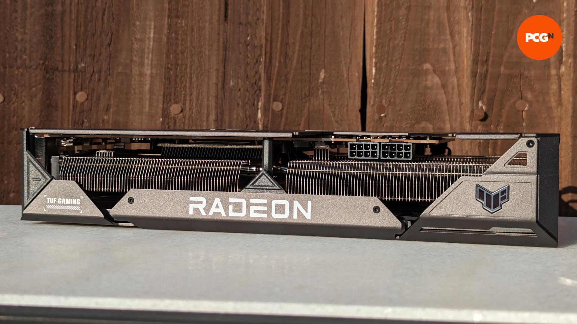 ASUS Radeon RX 7700 XT TUF review