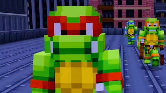 Minecraft Teenage Mutant Ninja Turtles DLC map - Raph, Mikey, and Leo walk across a rooftop.
