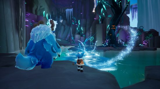 Un niño pequeño con un gran yeti a su lado contempla un charco de agua azul brillante en una cueva luminosa