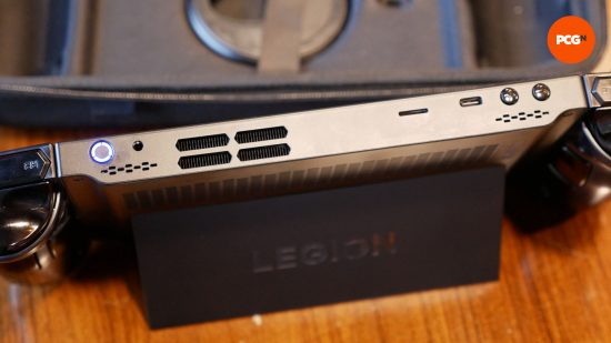 Lenovo Legion Go preview 04 connections
