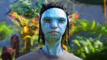 Avatar: Frontiers of Pandora system requirements: a blue, humanoid creature looks into the camera, surrounded by lush vegetation.
