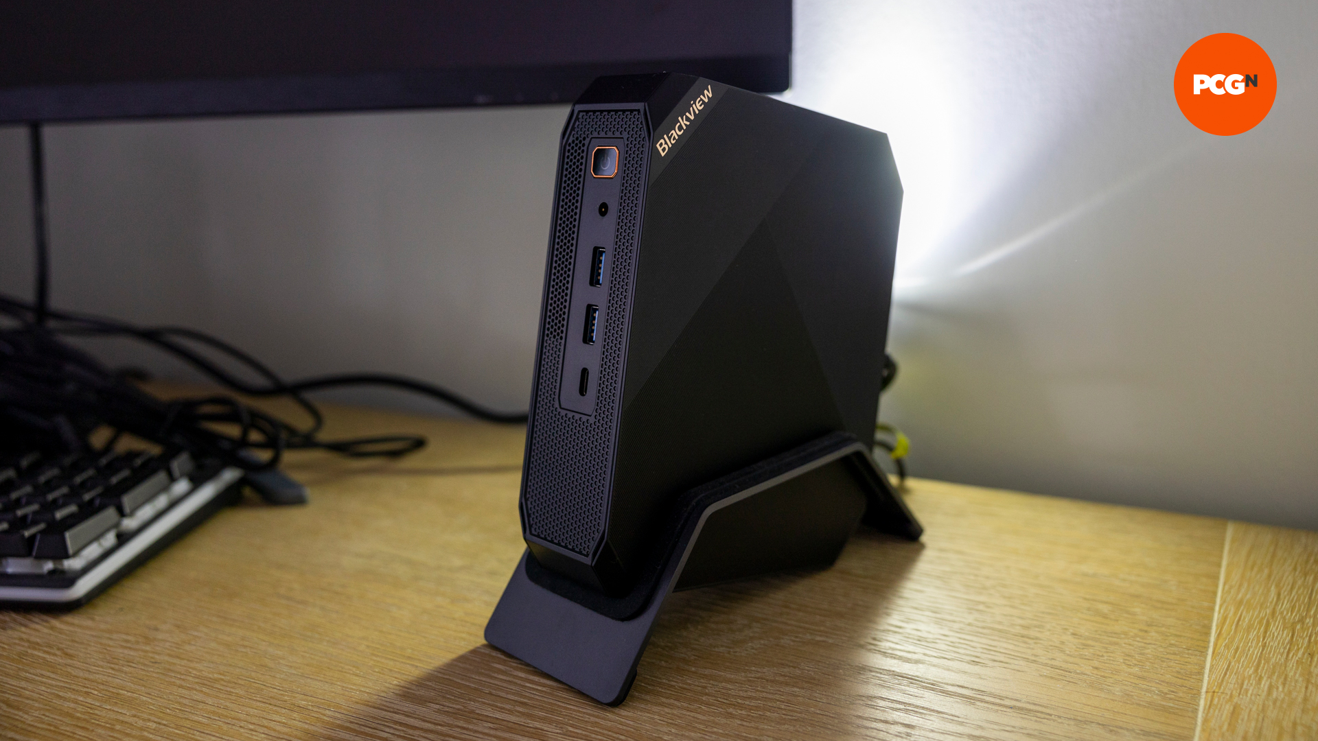 A side-on view of the Blackview MP200 mini gaming PC