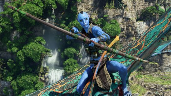Avatar Frontiers of Pandora review: A Na'vi drawing back the string of a large bow while riding an Ikran..