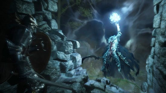 One of the Dragon's Dogma 2 enemies, the Dullahan, a silvery knight holding his glowing blue head in his hand.