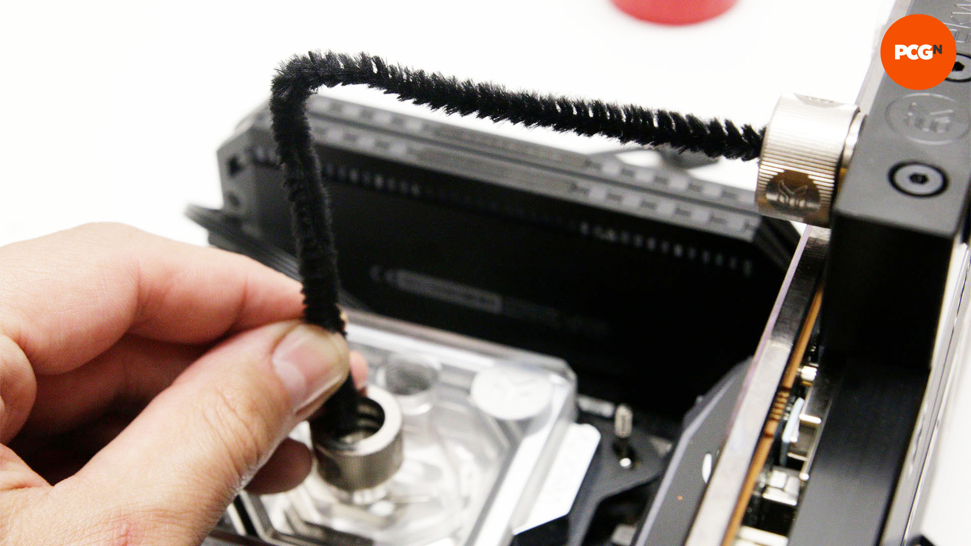 How to cut and bend hard water cooling tubing: Work out lengths and bends with a pipecleaner
